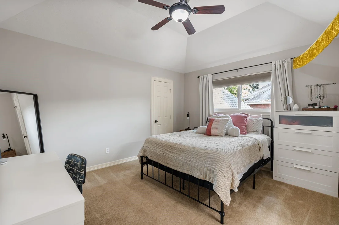 Photo of 7027 Centre Oaks Drive