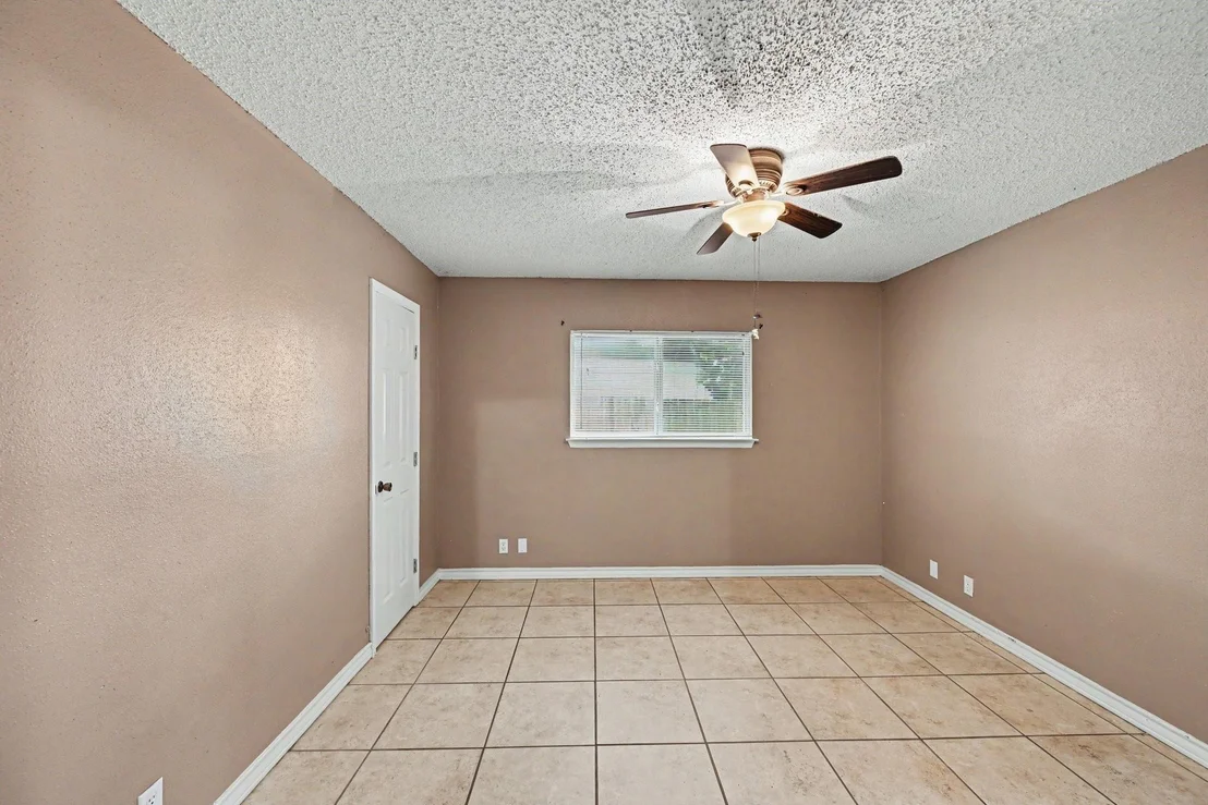Photo of 8406 Forest Ridge Drive