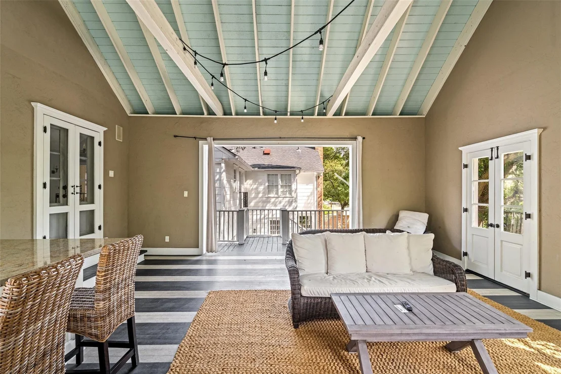 Photo of 3105 Locke Lane