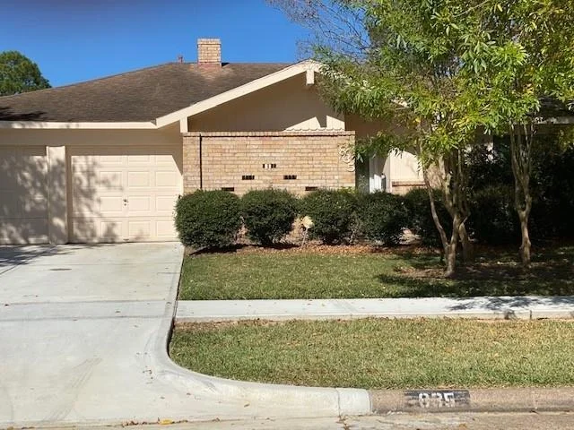 Photo of 835 Seafoam Road