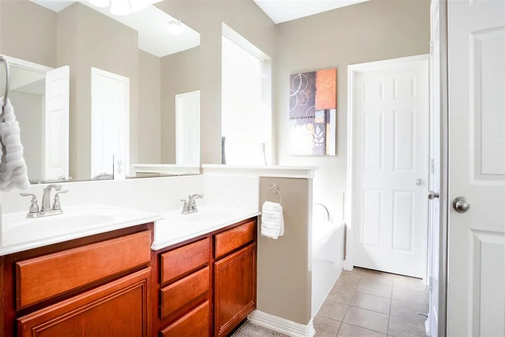 Photo of 25242 Hamden Valley Drive