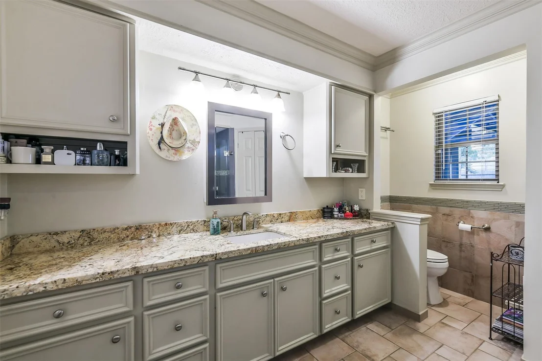 Photo of 3823 Elmcrest Drive