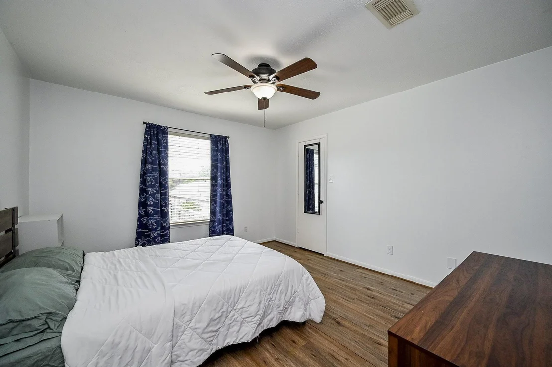 Photo of 2534 Halstead Drive
