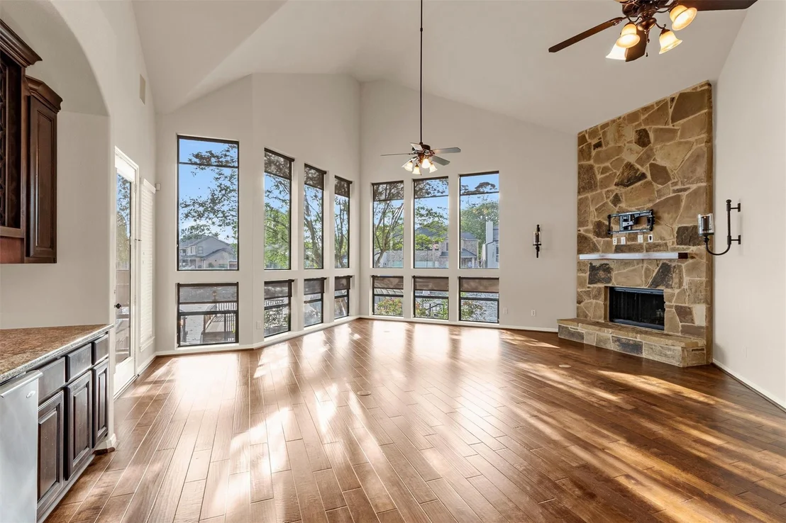 Photo of 3347 Torrey Pines Drive