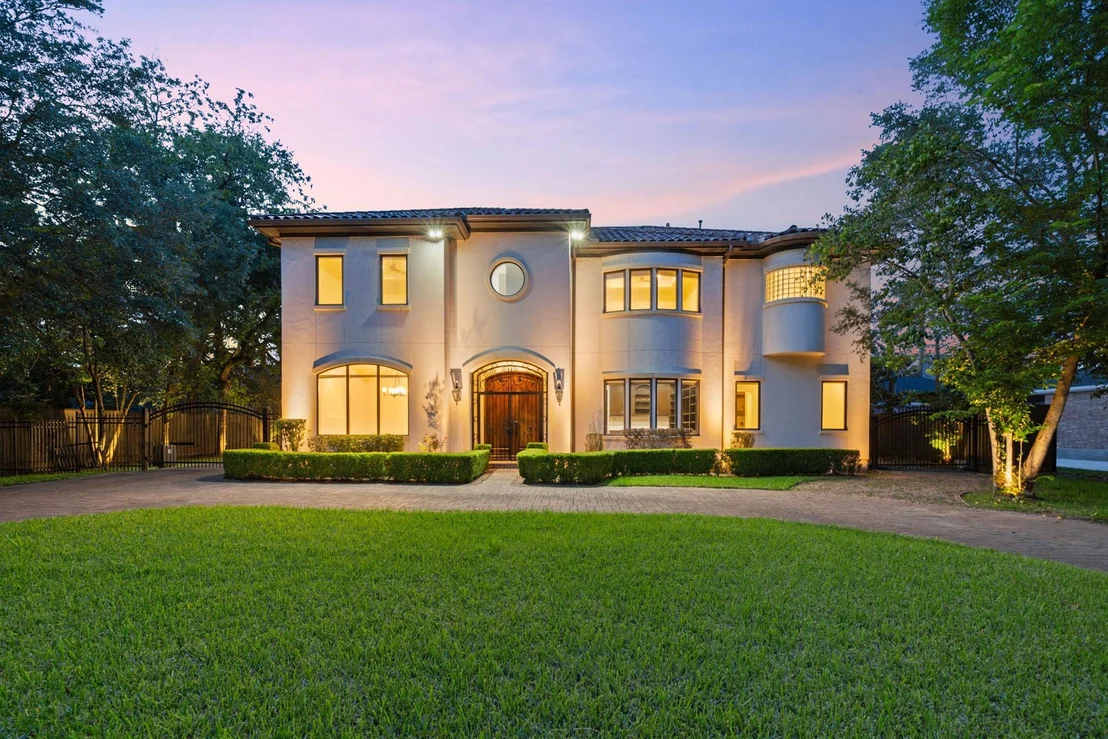 Photo of 11714 Memorial Drive