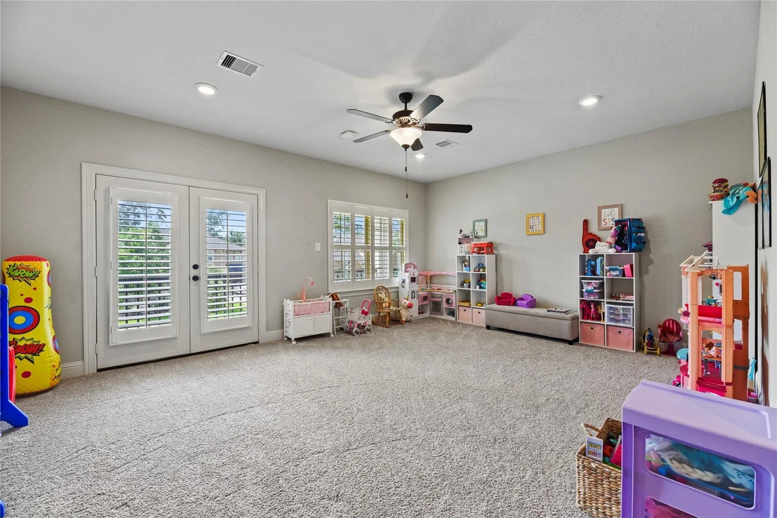 Photo of 1002 Pleasant Pines Lane