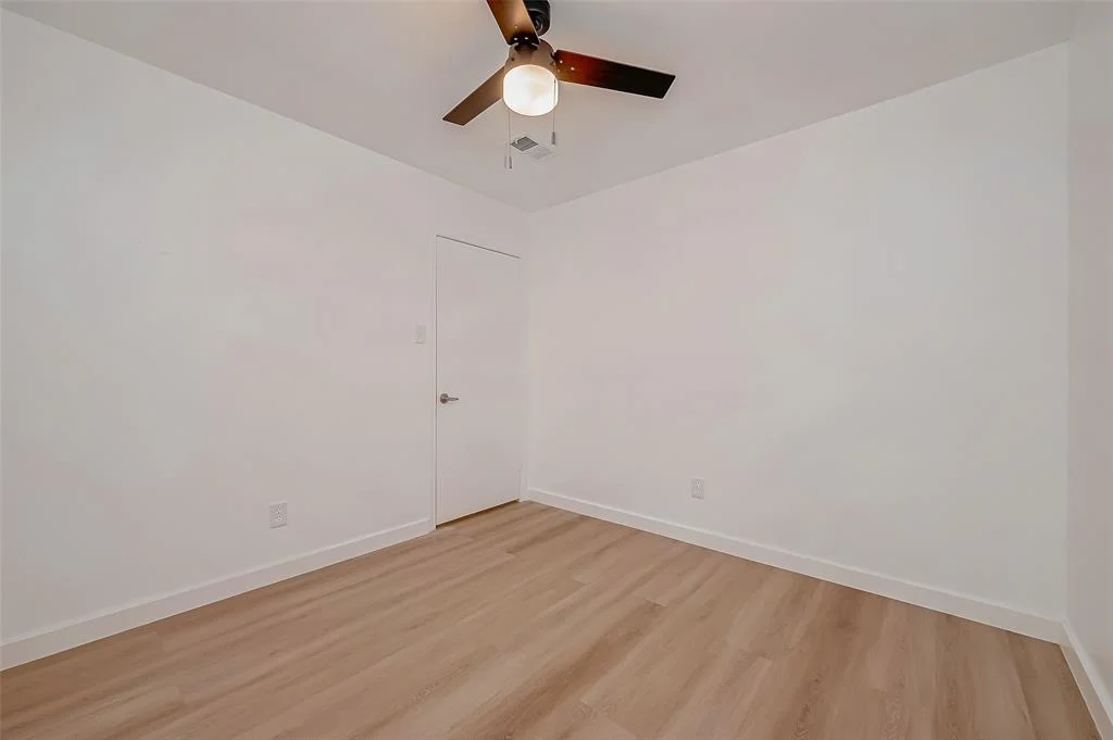 Photo of 5902 Templegate Drive