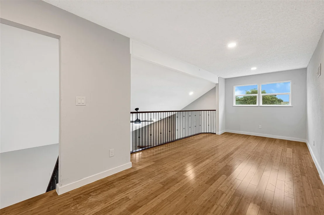 Photo of 3415 Lapstone Drive