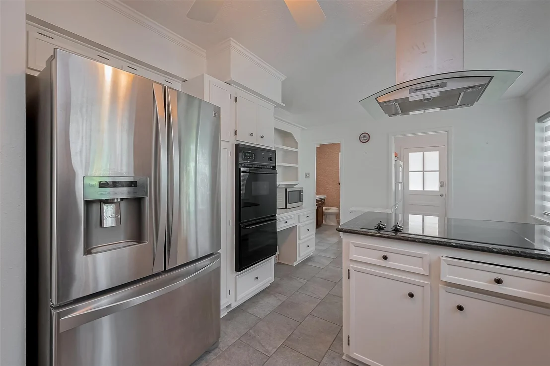 Photo of 14626 Ravenhurst Lane