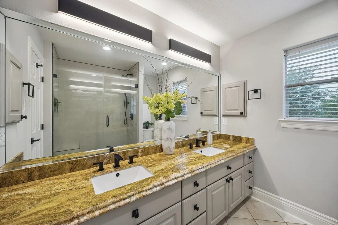 Photo of 5126 Beacon Point