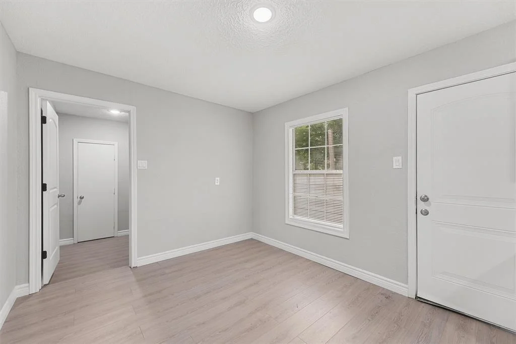 Photo of 2323 Marshall Street