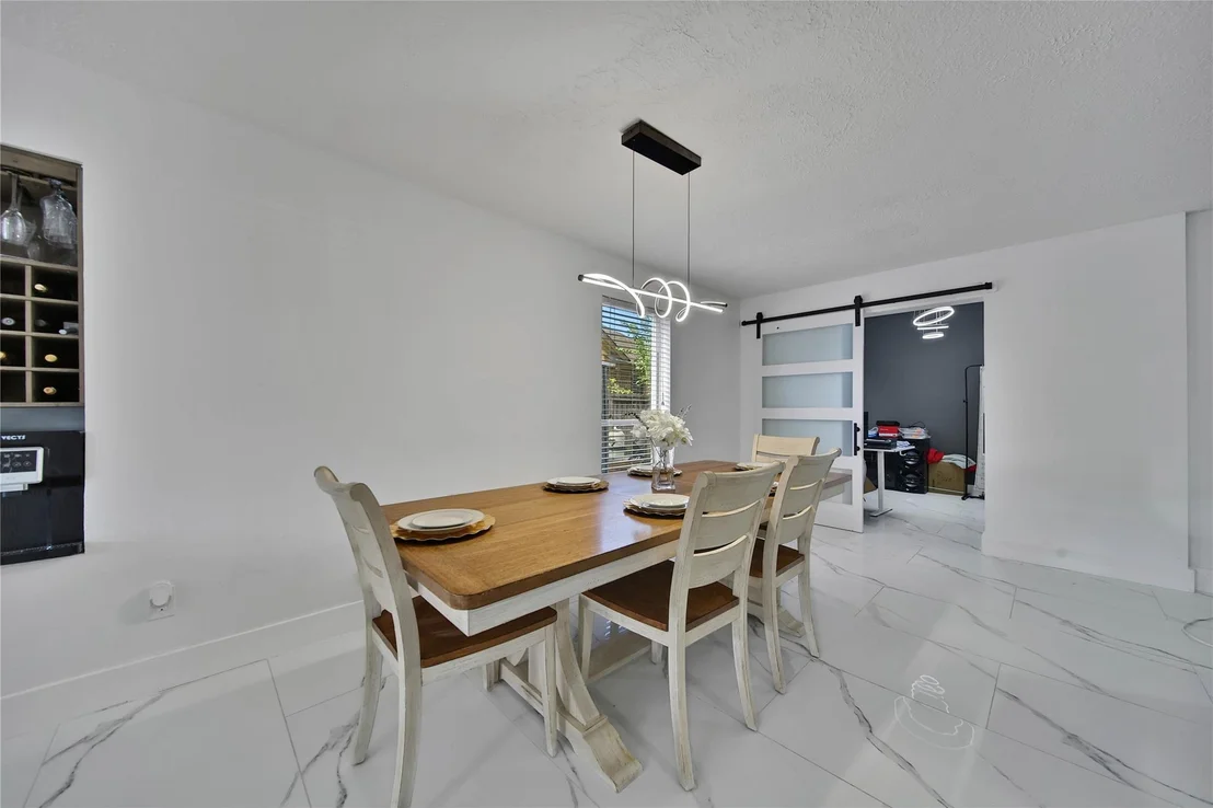 Photo of 21407 Deerhaven Drive
