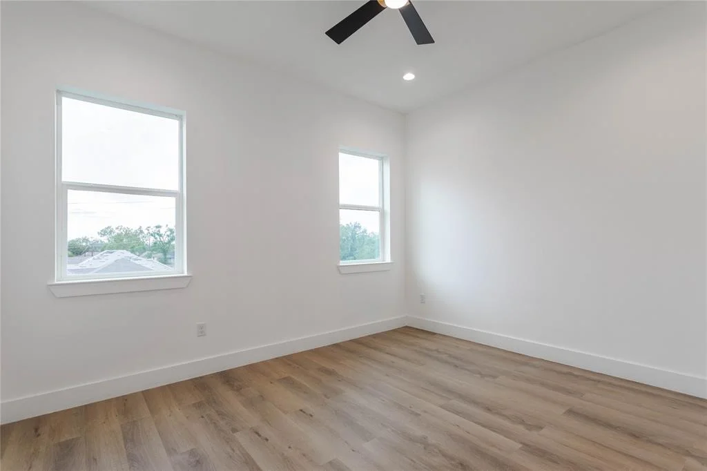 Photo of 703 Boundary St Street