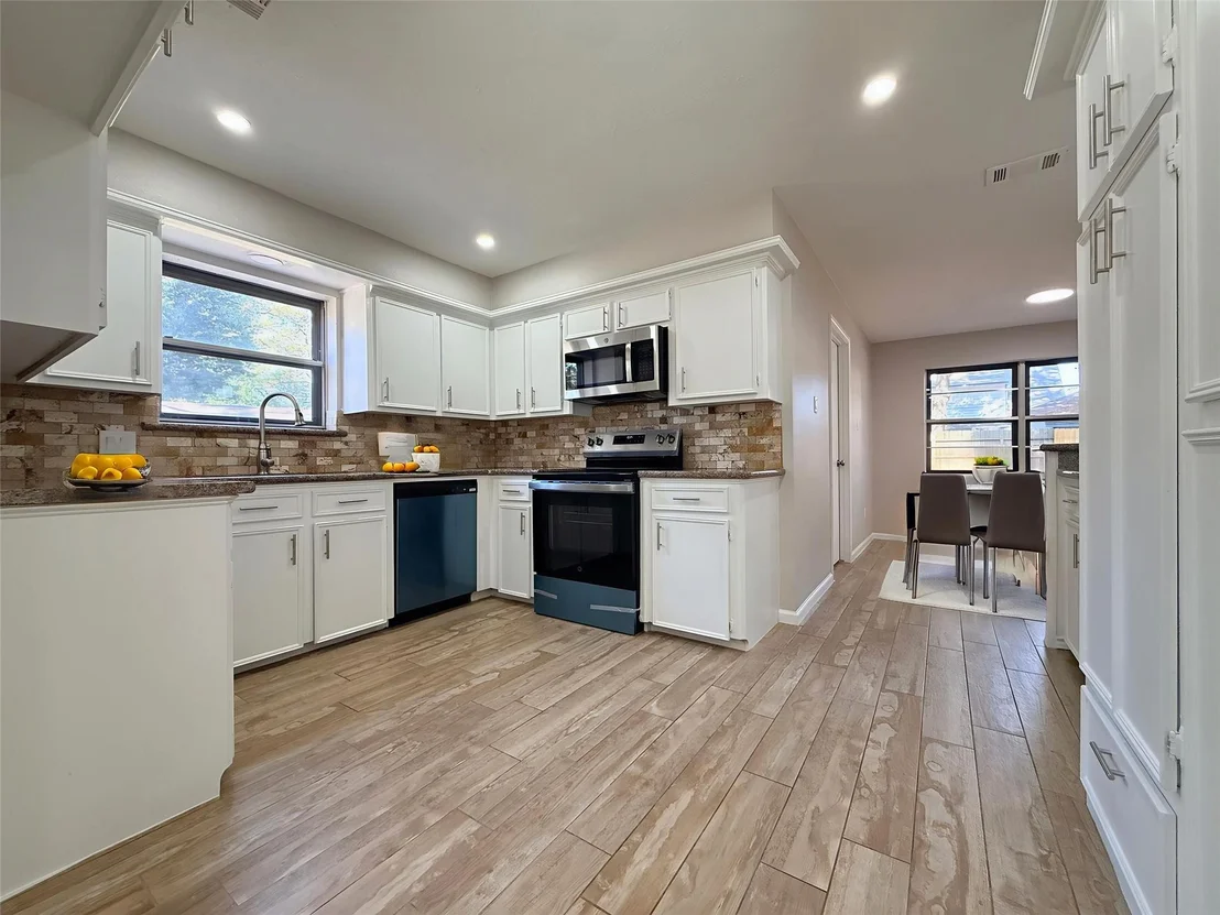 Photo of 4810 Theall Road