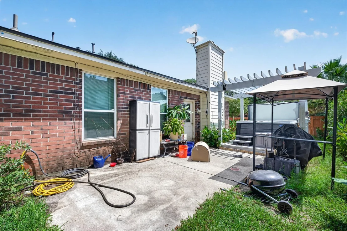 Photo of 7230 Oak Walk Drive