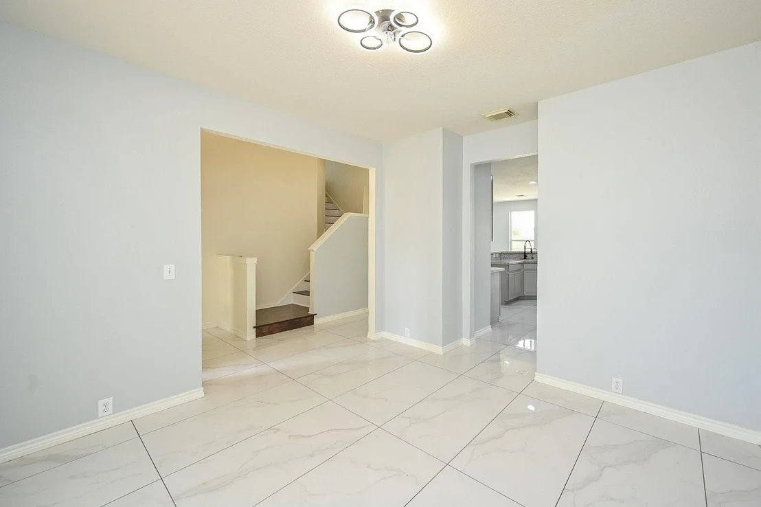 Photo of 11011 Glenora Drive