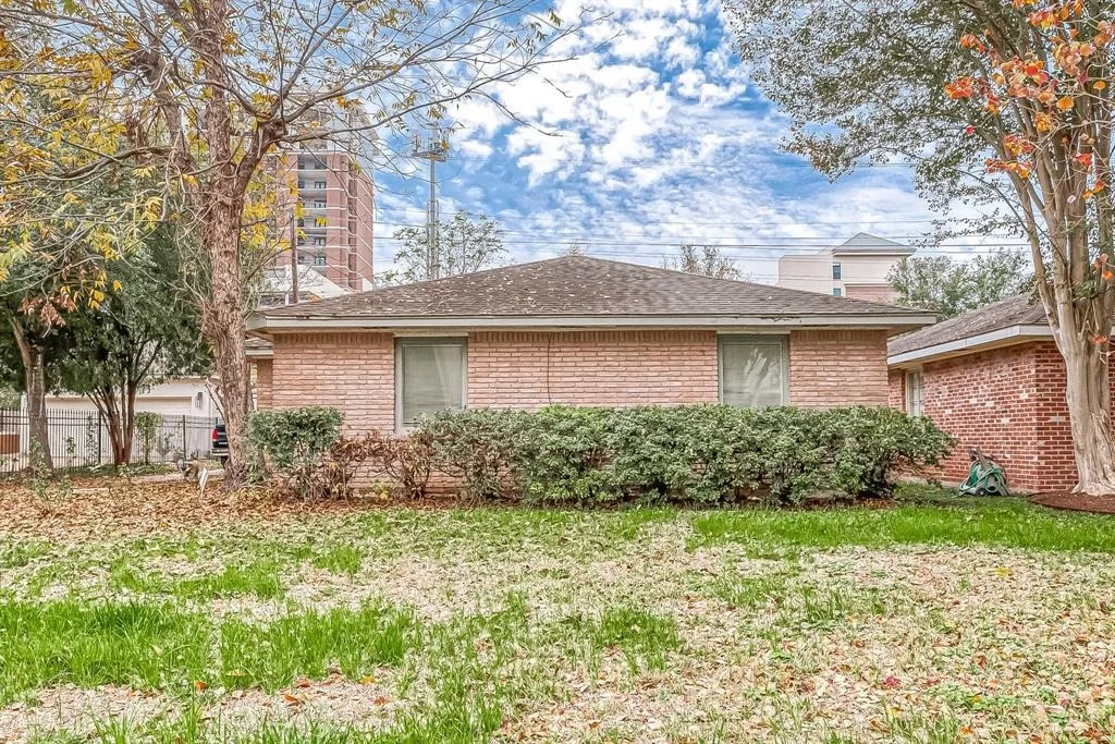 Photo of 2312 Suffolk Drive