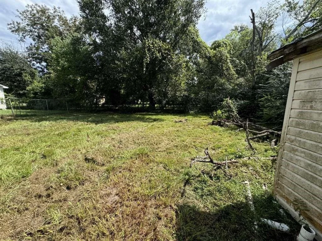 Photo of 2006 2nd Street