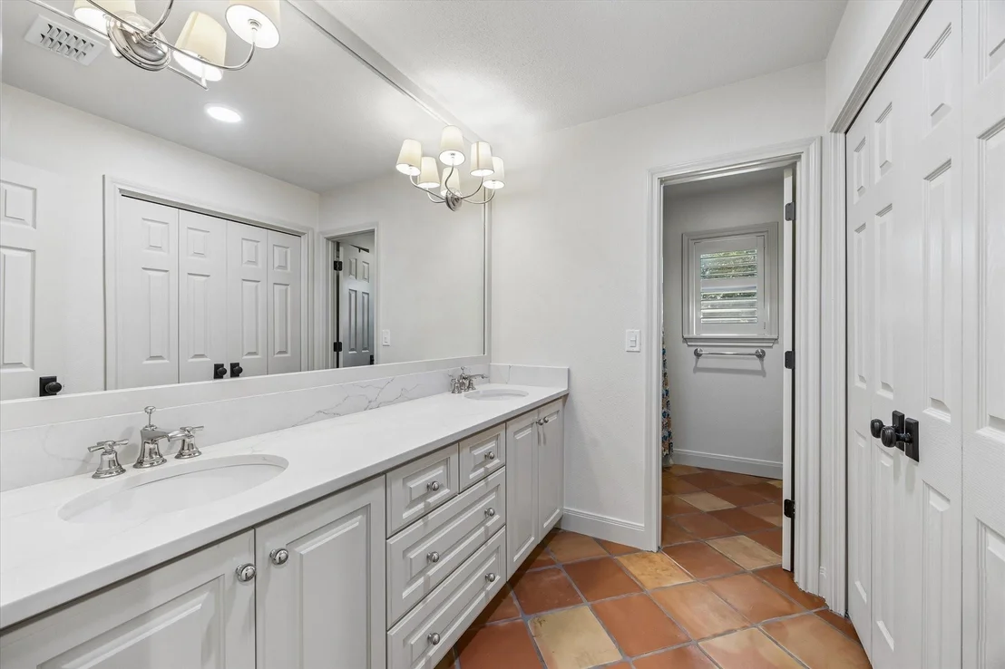 Photo of 211 Rolling Hill Drive