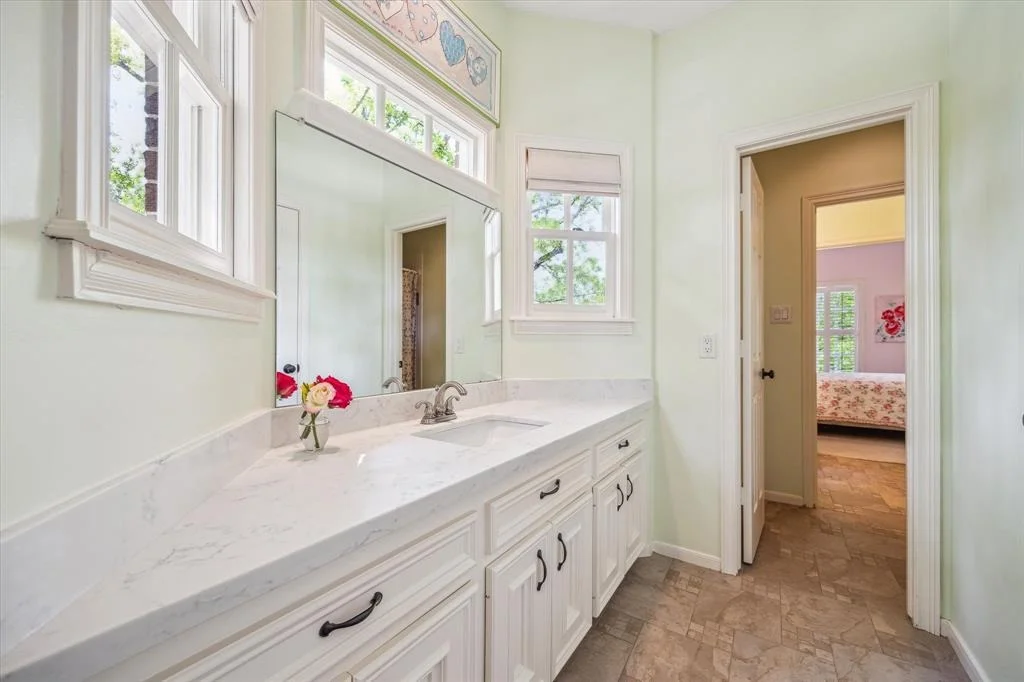 Photo of 4149 Milton Street