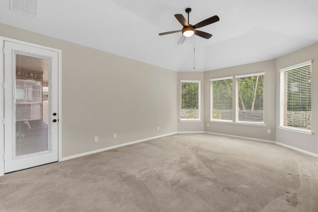 Photo of 6014 Rivergrove Bend Drive