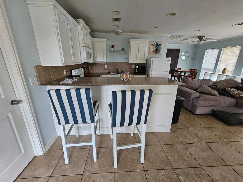 Photo of 970 Olive Drive