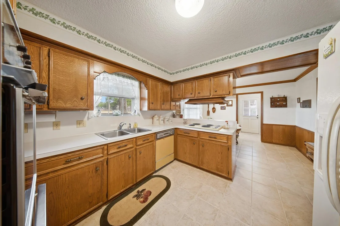 Photo of 20538 Manette Drive