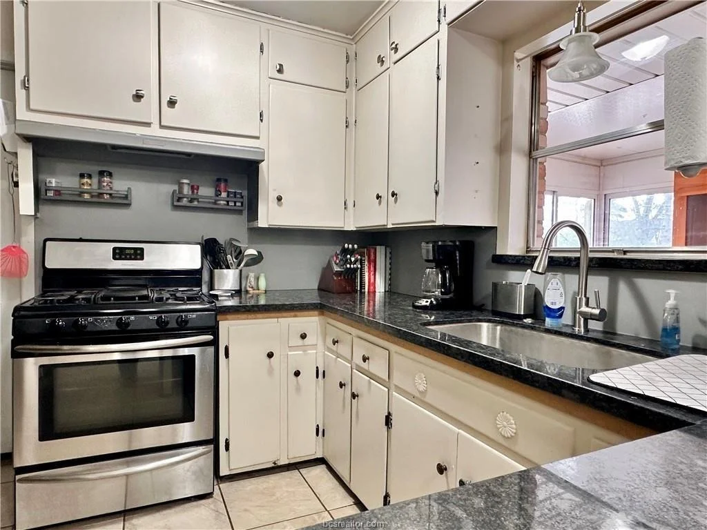 Photo of 2501 Wayside Drive