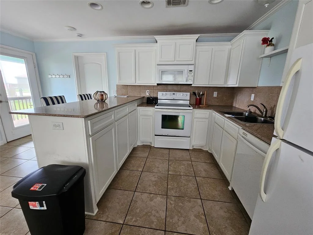 Photo of 970 Olive Drive
