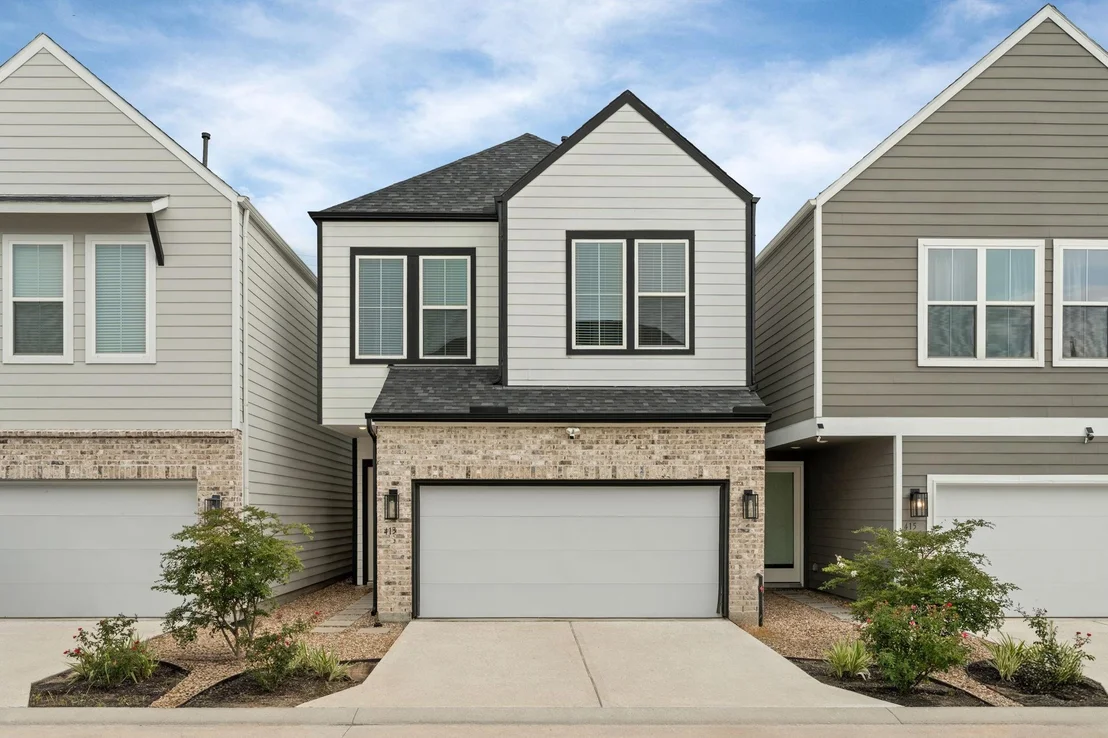 Photo of 413 Stonework Oaks Lane