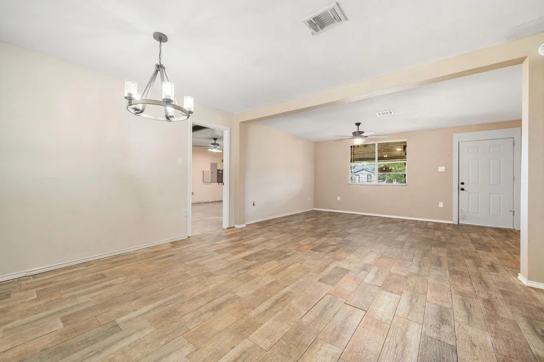 Photo of 12914 Manor Drive