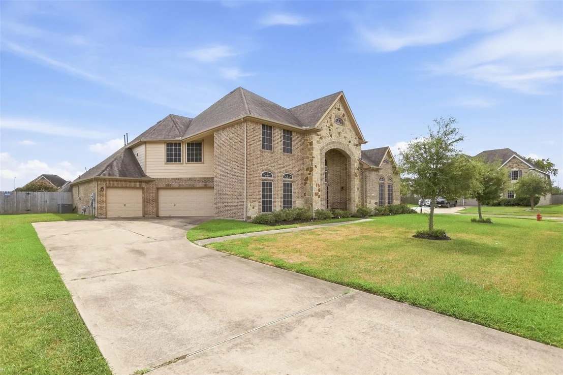 Photo of 4002 Broadmoor Drive
