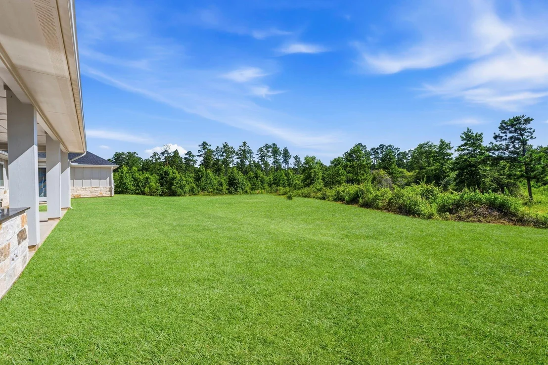 Photo of 16140 Forest Mill Road