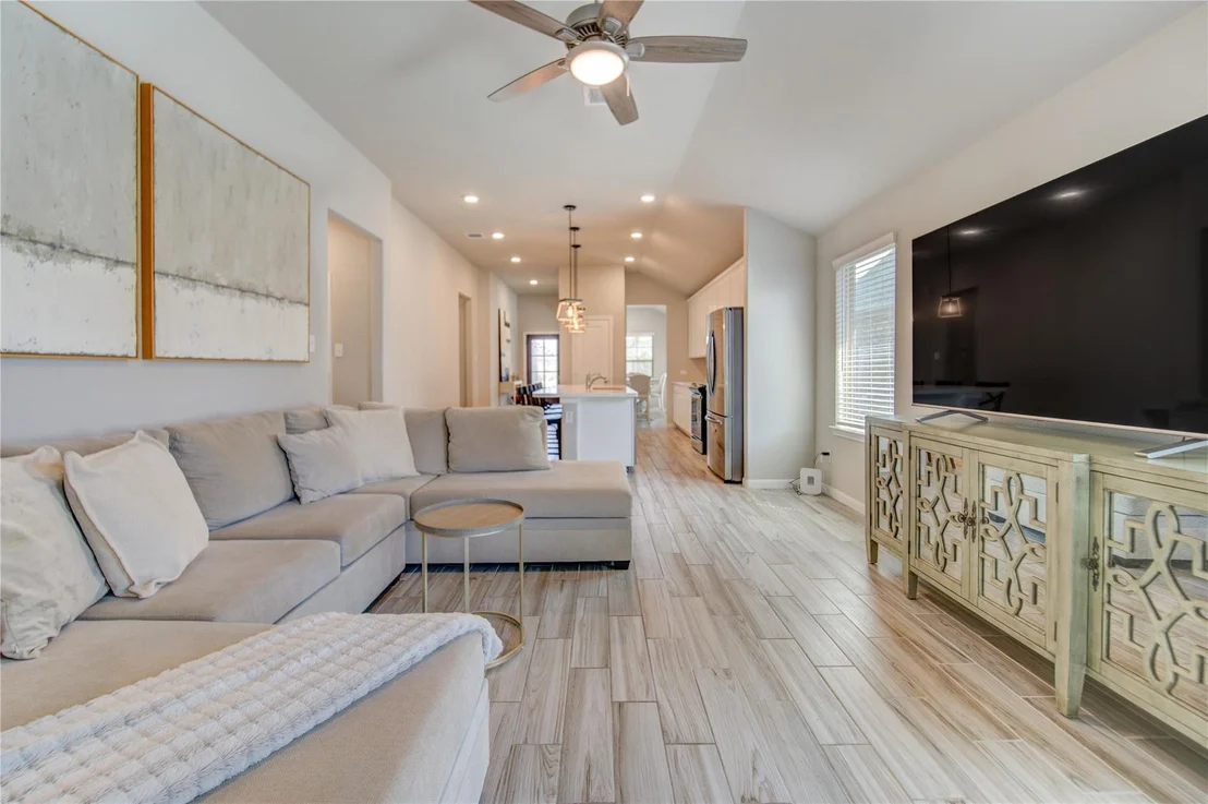 Photo of 5011 Yellow Rays Trail