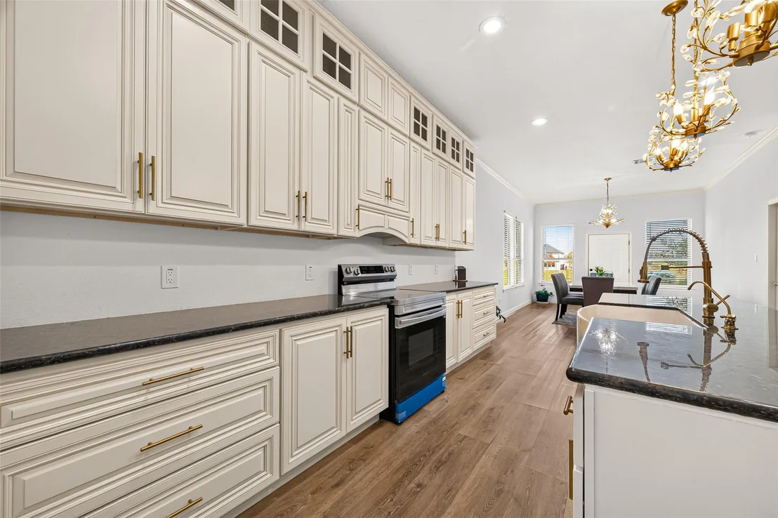 Photo of 1129 Peter Pine Street