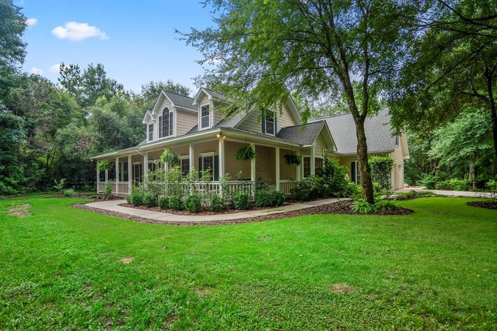 Photo of 107 Central Trace Drive