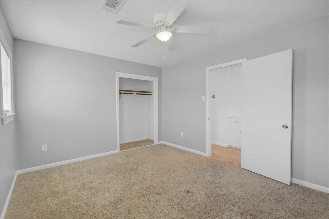 Photo of 1618 W 10th Street