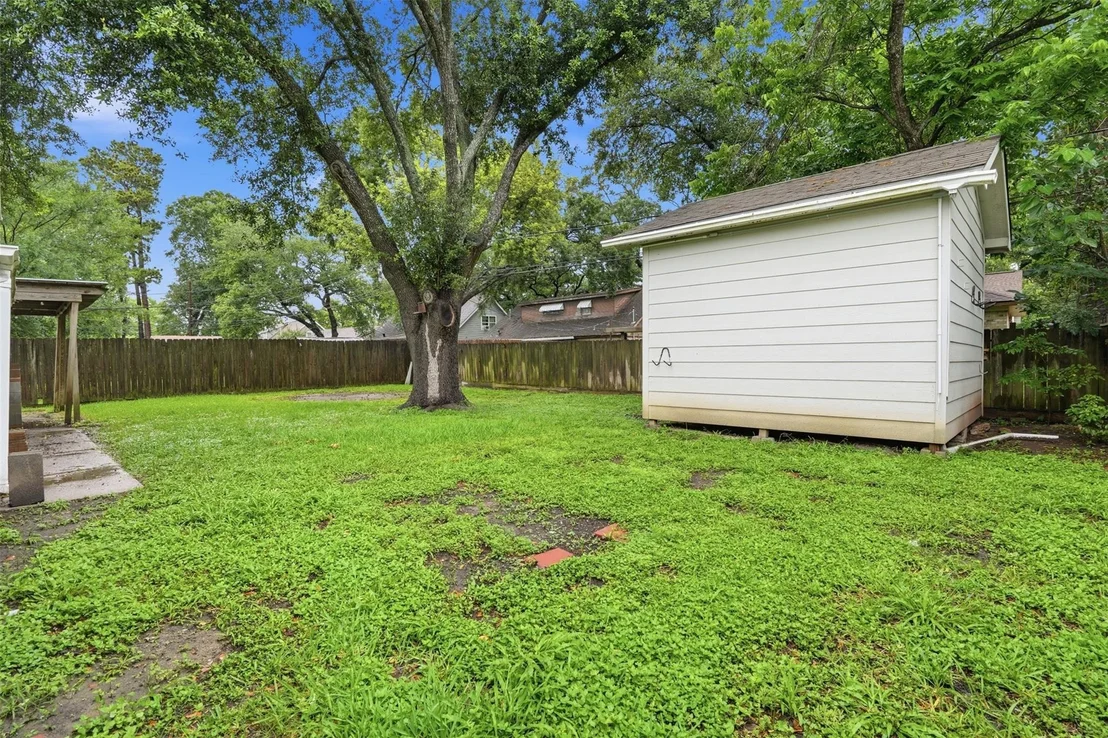 Photo of 2605 Burke Road