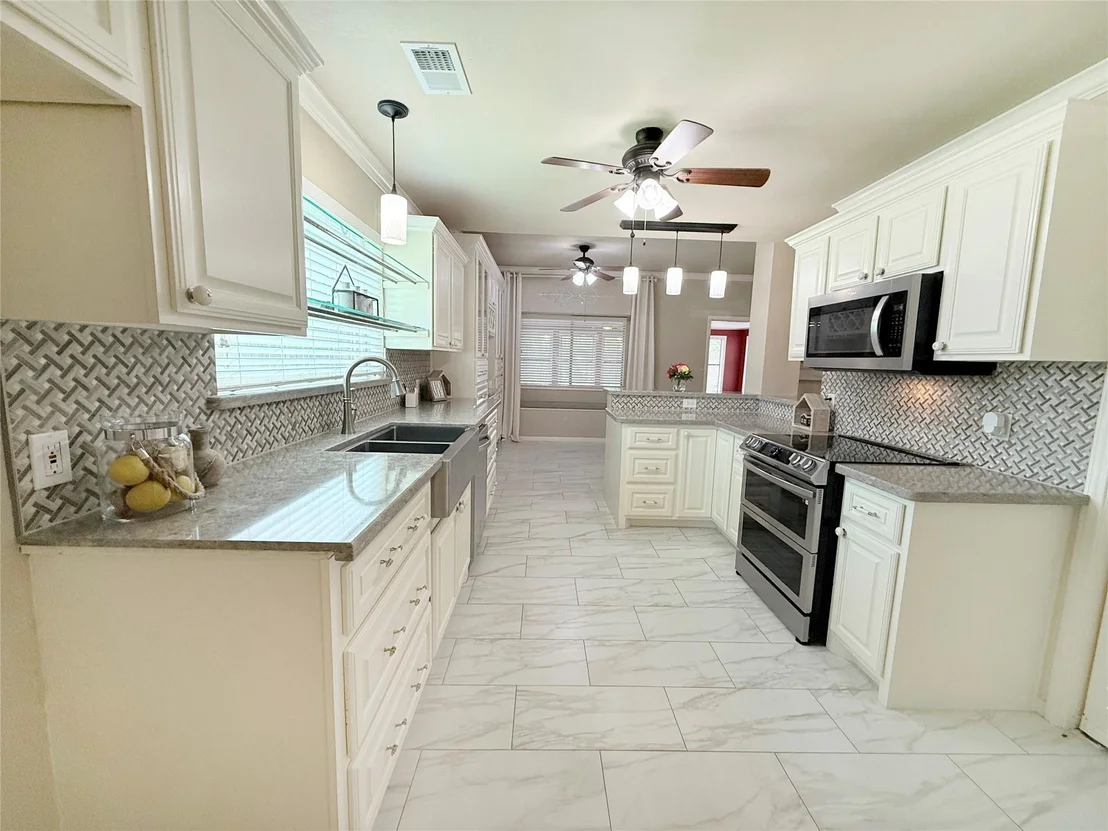 Photo of 205 Peppermint Drive