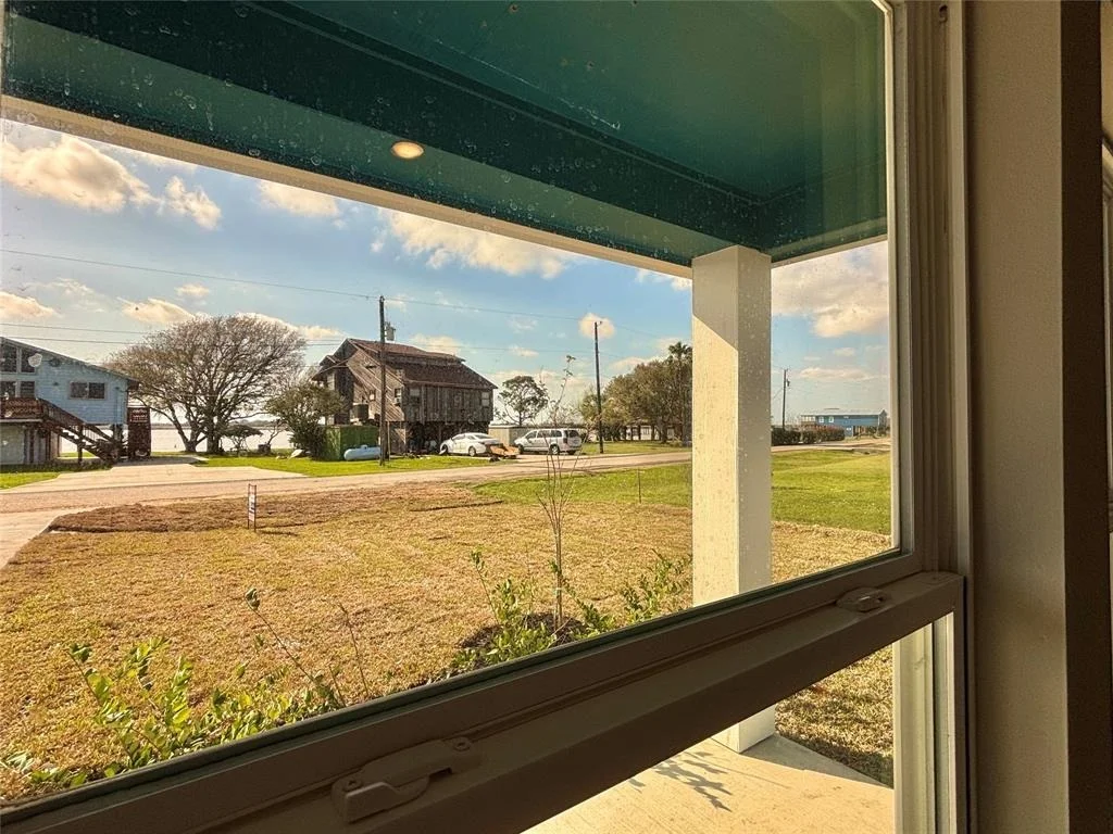 Photo of 607 W Bayshore Drive