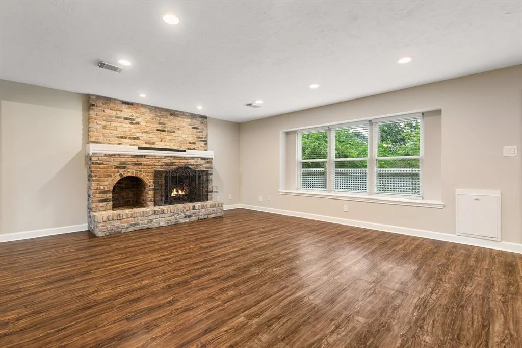 Photo of 802 Stone Mountain Drive