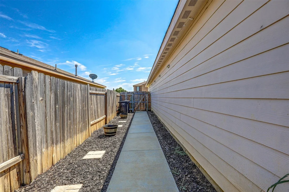 Photo of 736 Lazy Crest Drive