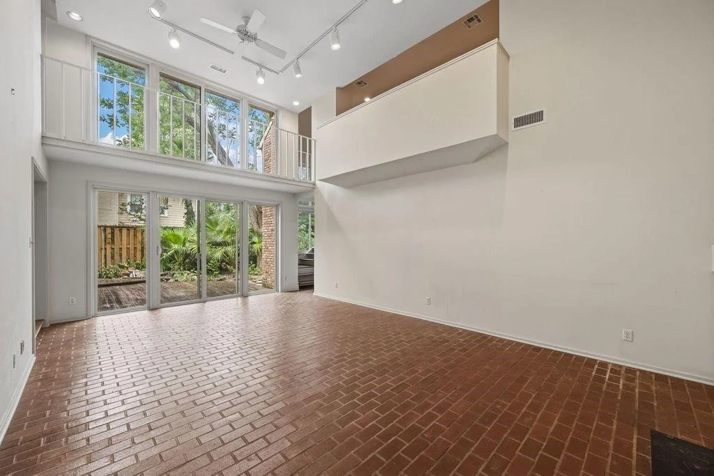 Photo of 2219 Dickey Place