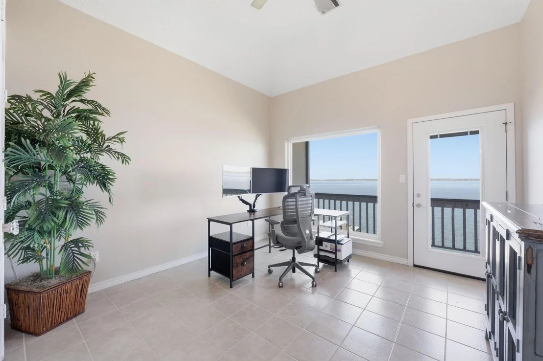 Photo of 2 Regency Point