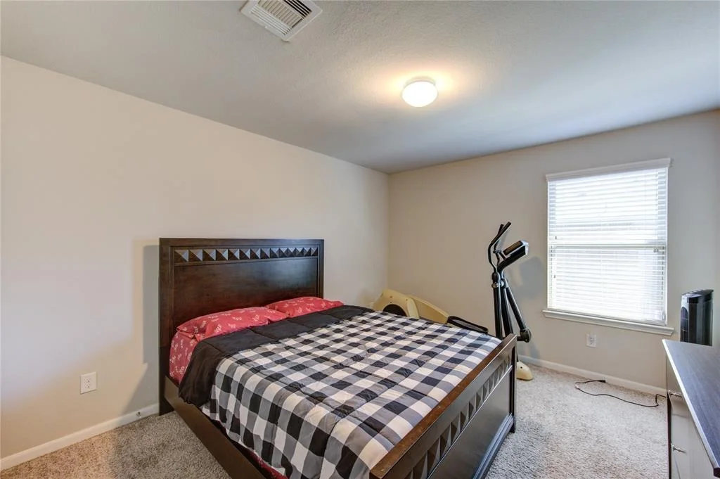Photo of 9011 Hemlock Drive