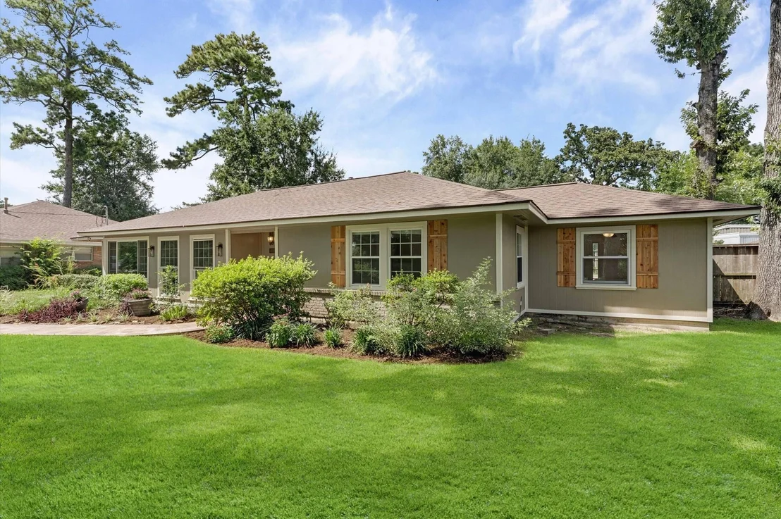 Photo of 4010 Brookwoods Drive