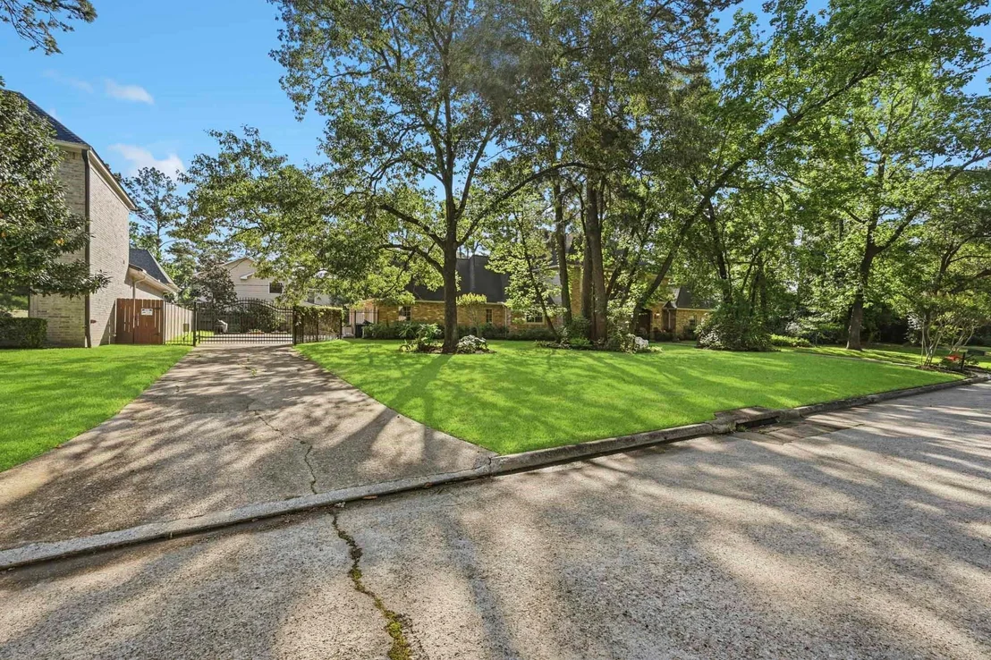 Photo of 16030 Rudgewick Lane