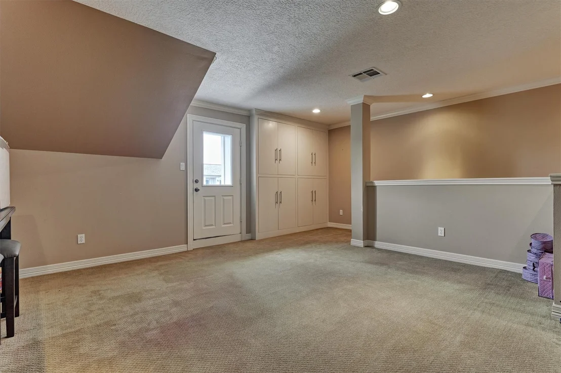 Photo of 83 Colonial Row Drive