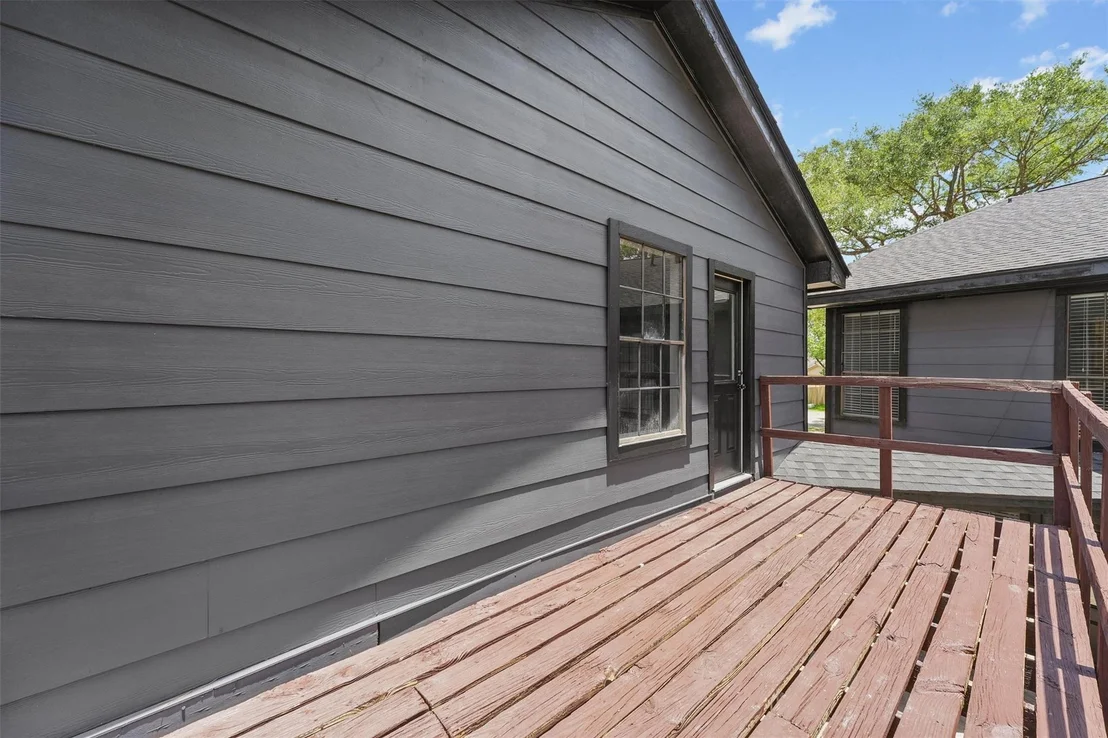 Photo of 12611 Old River Drive