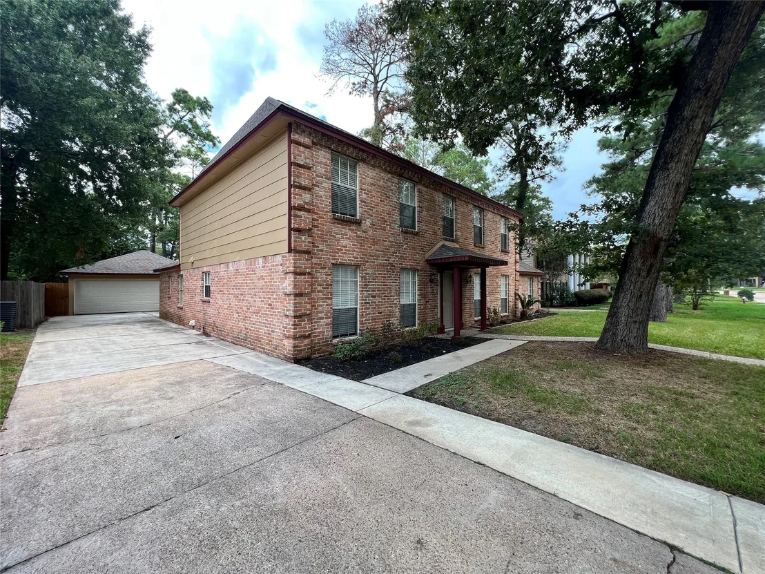 Photo of 1506 Castlerock Drive
